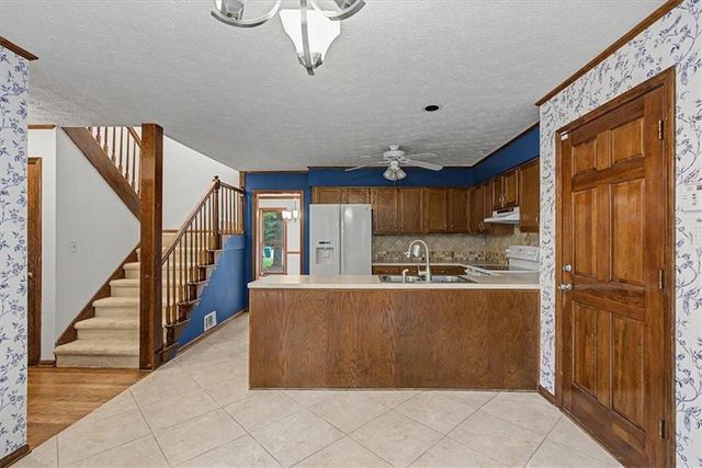 4352 Deerbrook Way, Lilburn, GA 30047
