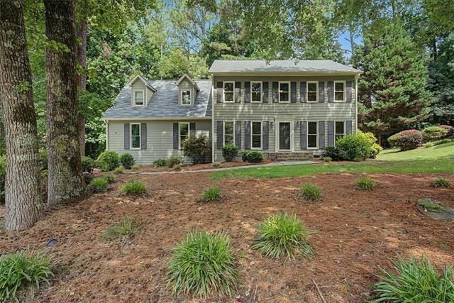 4352 Deerbrook Way, Lilburn, GA 30047