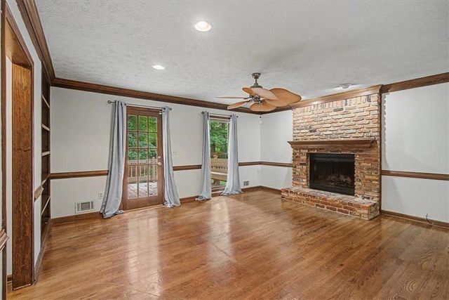 4352 Deerbrook Way, Lilburn, GA 30047