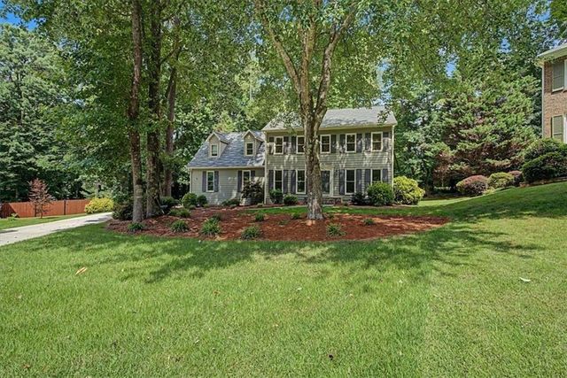 4352 Deerbrook Way, Lilburn, GA 30047