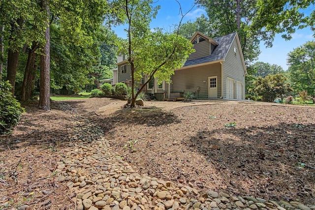 4352 Deerbrook Way, Lilburn, GA 30047