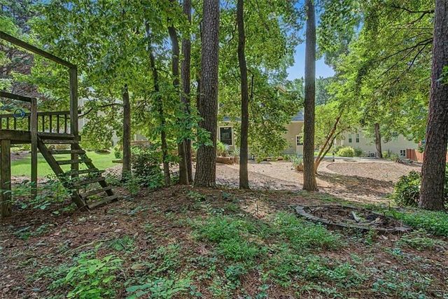 4352 Deerbrook Way, Lilburn, GA 30047