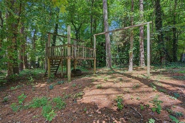 4352 Deerbrook Way, Lilburn, GA 30047