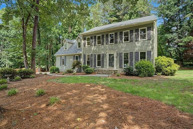 4352 Deerbrook Way, Lilburn, GA 30047