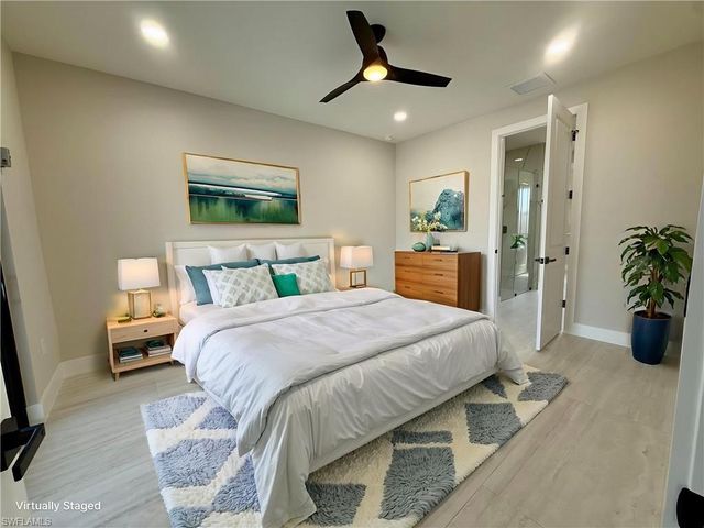 102 NE 8th PL, Cape Coral, FL 33993