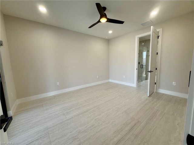 102 NE 8th PL, Cape Coral, FL 33993