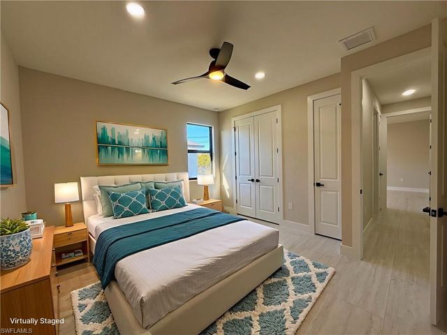 102 NE 8th PL, Cape Coral, FL 33993