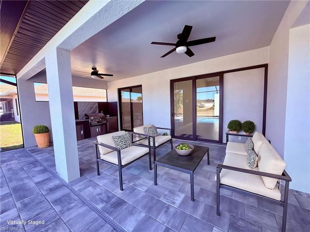 102 NE 8th PL, Cape Coral, FL 33993