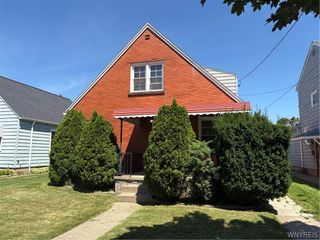 2438 Forest Avenue, Niagara Falls, NY 14301