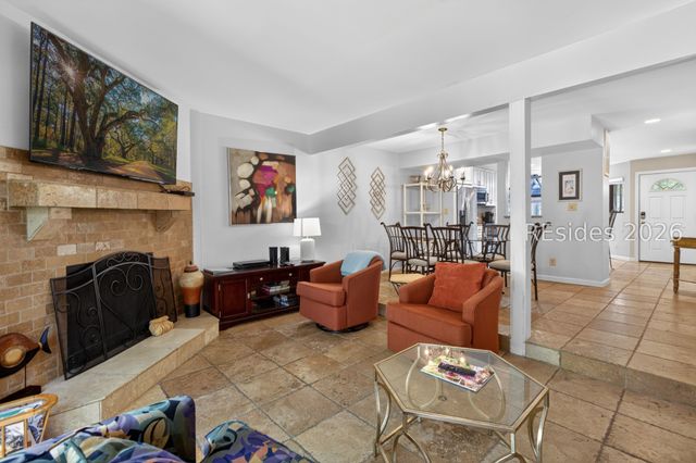 125 Shipyard Dr Apt 124, Hilton Head Island, SC 29928