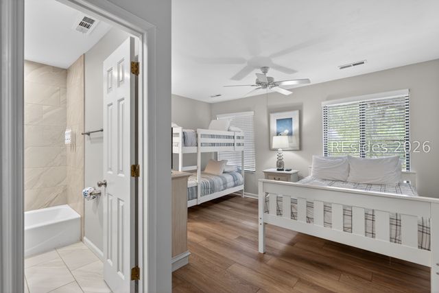 125 Shipyard Dr Apt 124, Hilton Head Island, SC 29928