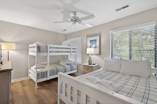 125 Shipyard Dr Apt 124, Hilton Head Island, SC 29928