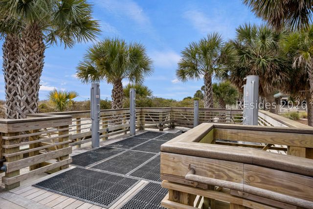 125 Shipyard Dr Apt 124, Hilton Head Island, SC 29928