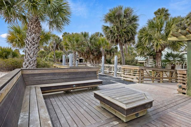 125 Shipyard Dr Apt 124, Hilton Head Island, SC 29928
