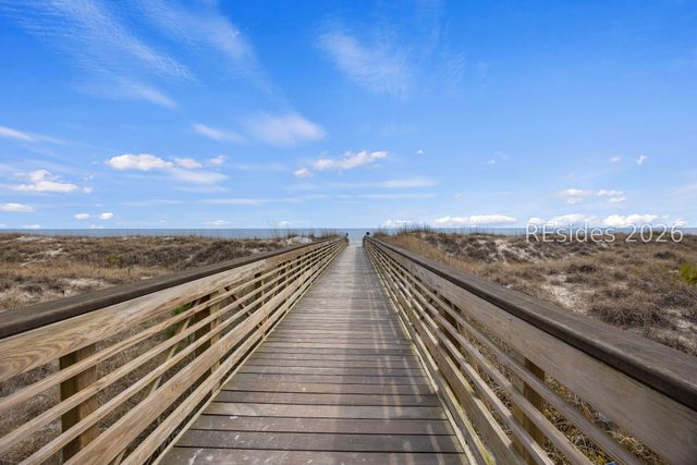125 Shipyard Dr Apt 124, Hilton Head Island, SC 29928