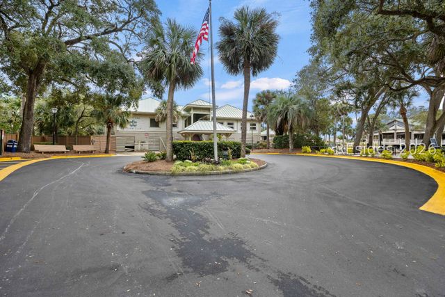 125 Shipyard Dr Apt 124, Hilton Head Island, SC 29928