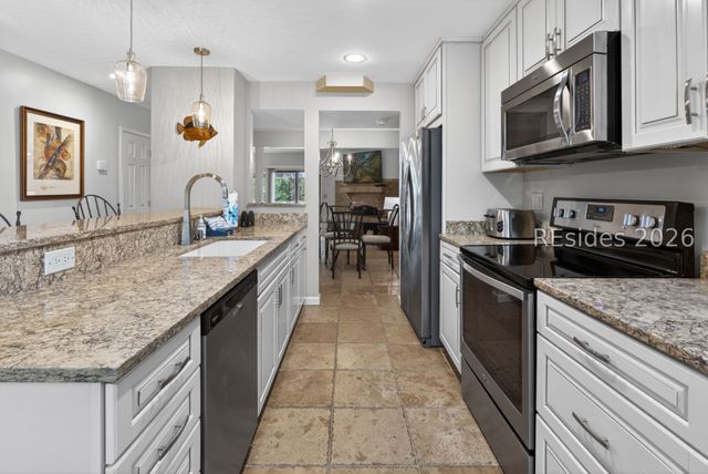 125 Shipyard Dr Apt 124, Hilton Head Island, SC 29928