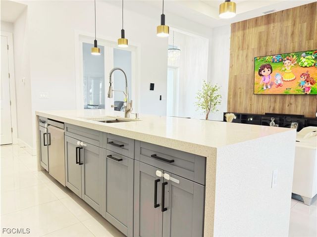 1806 NW 24th AVE, Cape Coral, FL 33993