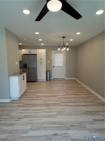 8718 Huntingcreek Cir, North Chesterfield, VA 23237