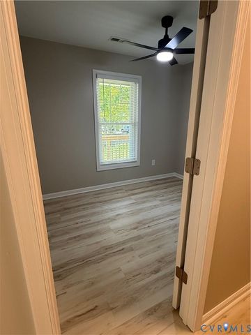 8718 Huntingcreek Cir, North Chesterfield, VA 23237