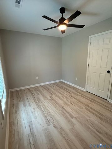 8718 Huntingcreek Cir, North Chesterfield, VA 23237