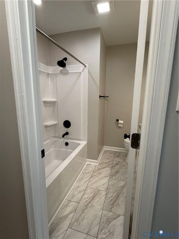 8718 Huntingcreek Cir, North Chesterfield, VA 23237