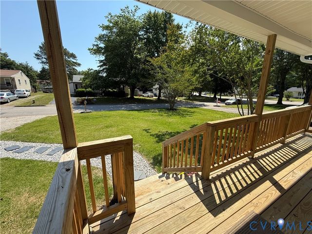 8718 Huntingcreek Cir, North Chesterfield, VA 23237