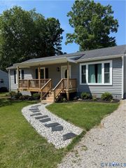 8718 Huntingcreek Cir, North Chesterfield, VA 23237