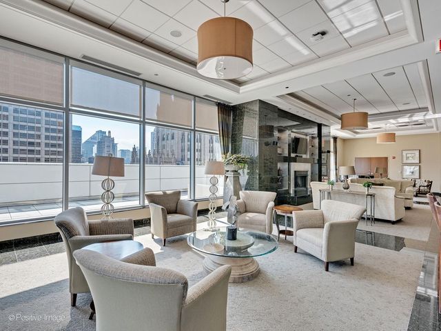 160 E Illinois Street 901, Chicago, IL 60611