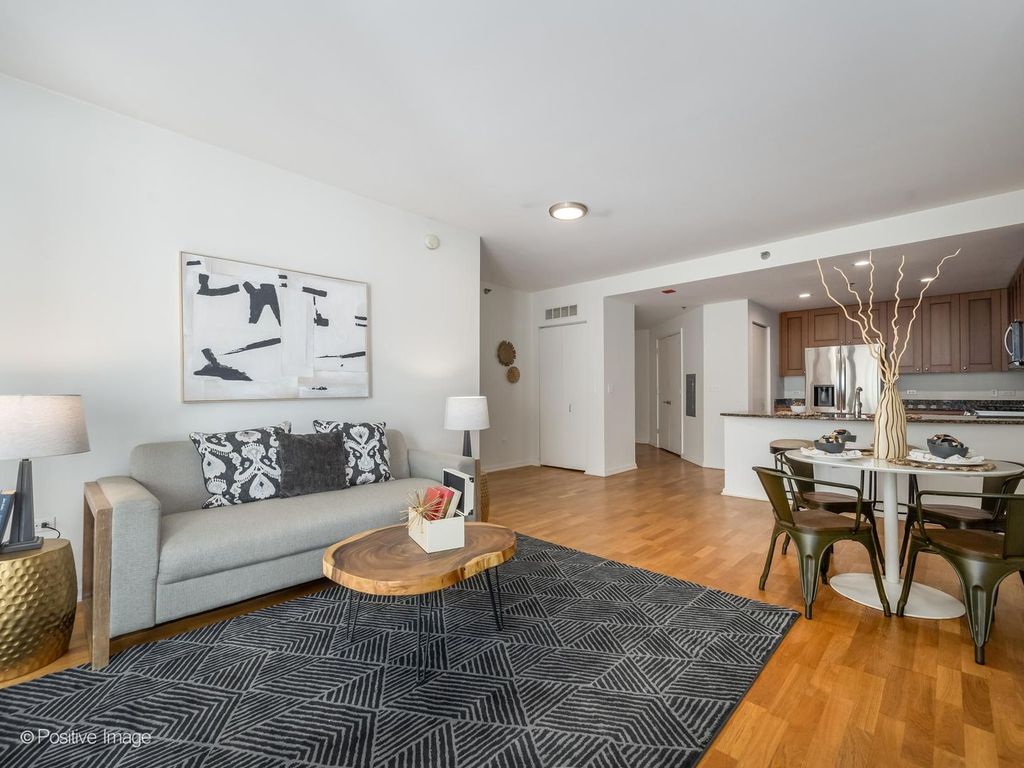 160 E Illinois Street 901, Chicago, IL 60611 — photo 2