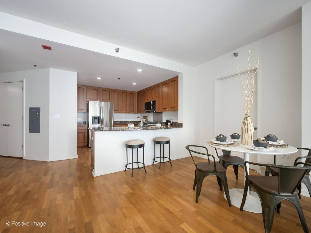 160 E Illinois Street 901, Chicago, IL 60611 — photo 3