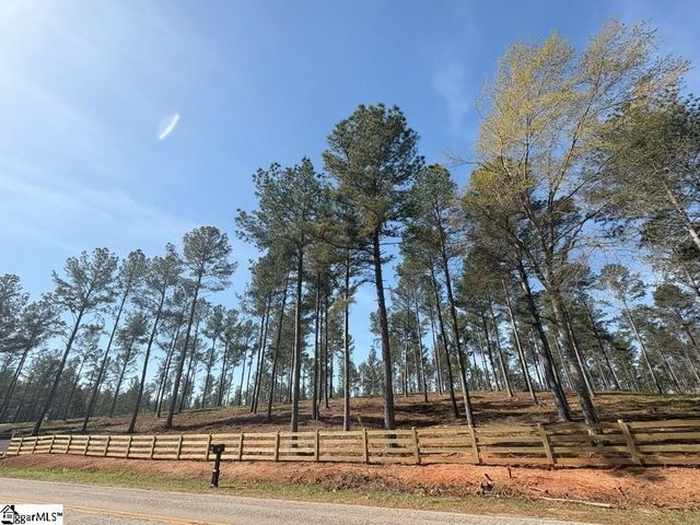 330 Berry Road, Pelzer, SC 29669