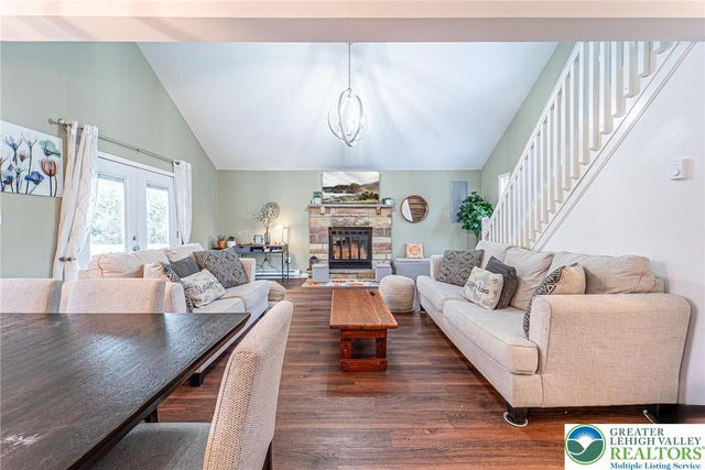 3335 Woodland Drive, Coolbaugh Twp, PA 18466