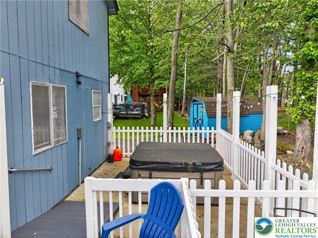 3335 Woodland Drive, Coolbaugh Twp, PA 18466