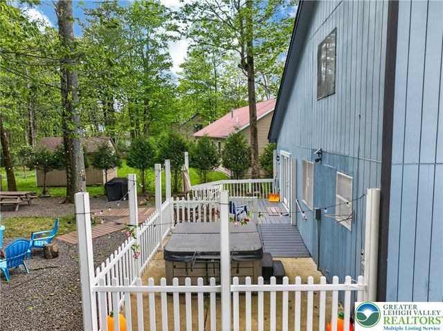 3335 Woodland Drive, Coolbaugh Twp, PA 18466
