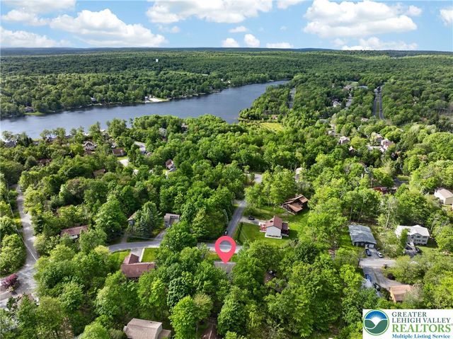 3335 Woodland Drive, Coolbaugh Twp, PA 18466