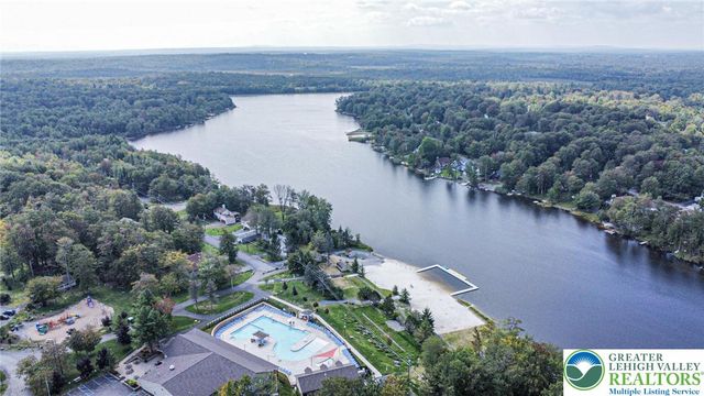 3335 Woodland Drive, Coolbaugh Twp, PA 18466
