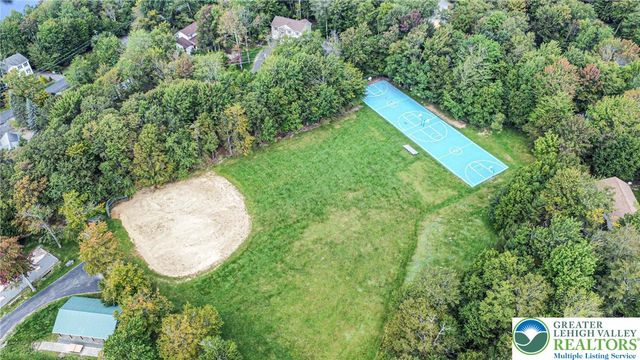 3335 Woodland Drive, Coolbaugh Twp, PA 18466