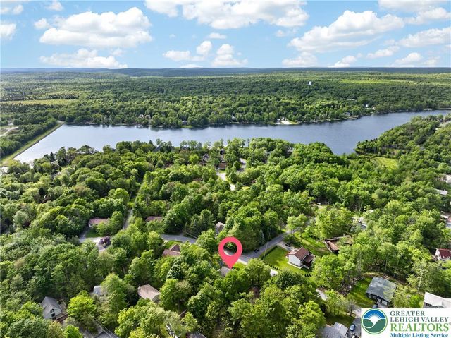 3335 Woodland Drive, Coolbaugh Twp, PA 18466
