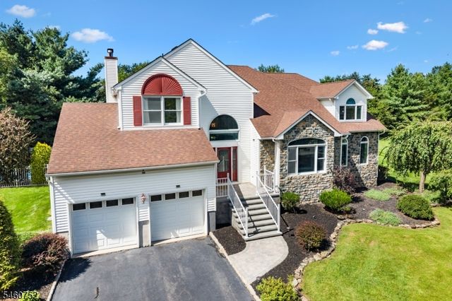 3 Hughey Lane, Hillsborough Twp., NJ 08844