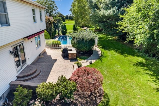 3 Hughey Lane, Hillsborough Twp., NJ 08844