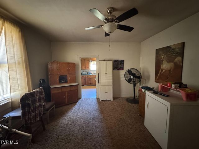 25163 Rich Valley Road, Abingdon, VA 24210