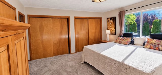 10224 N Parkside Dr, Nine Mile Falls, WA 99026