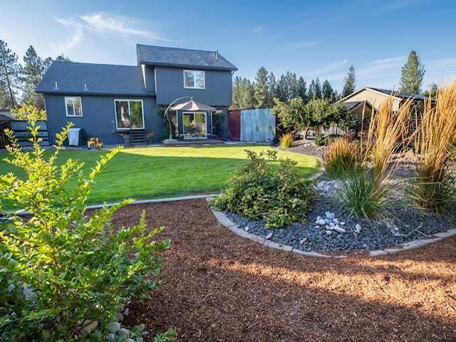 10224 N Parkside Dr, Nine Mile Falls, WA 99026