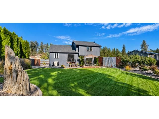 10224 N Parkside Dr, Nine Mile Falls, WA 99026