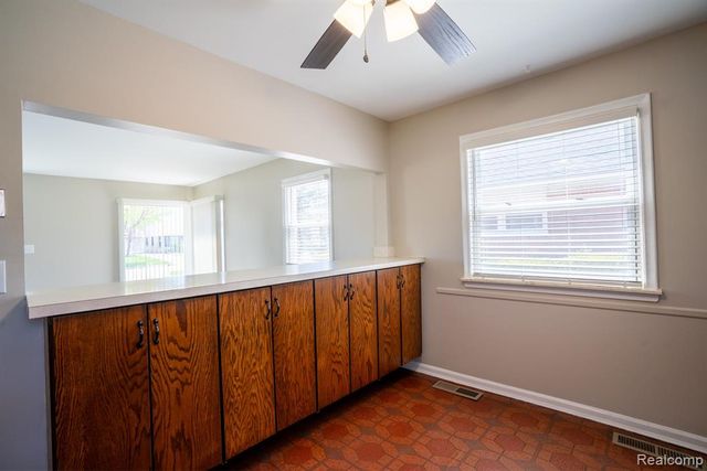 18580 Marsha Street, Riverview, MI 48193