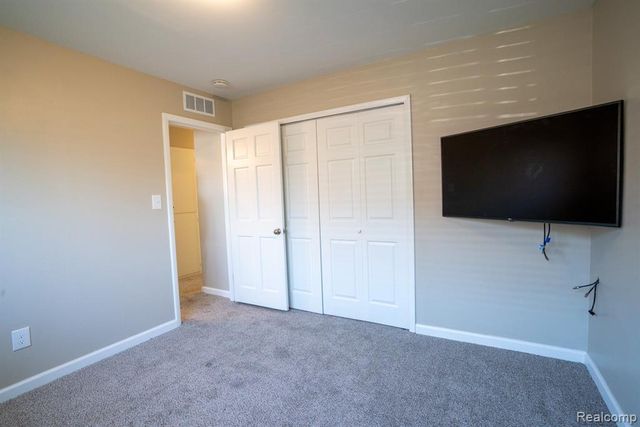 18580 Marsha Street, Riverview, MI 48193