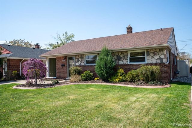 18580 Marsha Street, Riverview, MI 48193