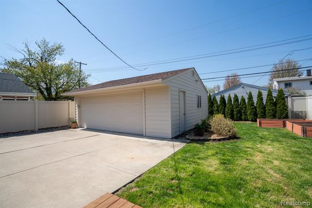 18580 Marsha Street, Riverview, MI 48193