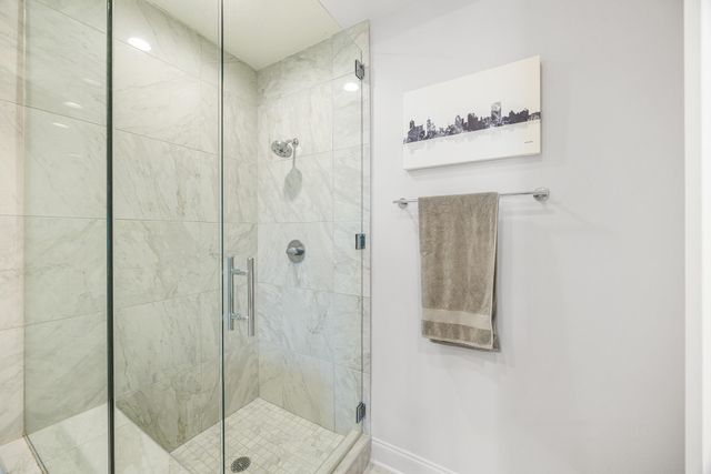 717 S Riverside Dr Apt 603, Memphis, TN 38103